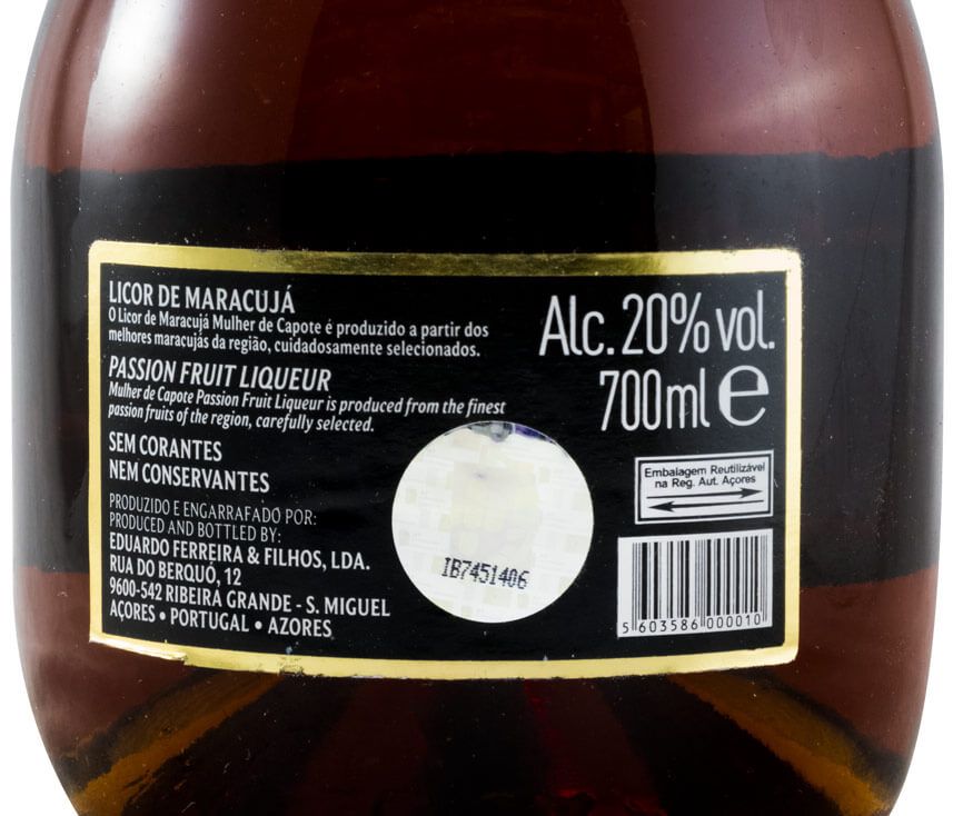 Licor de Maracujá Mulher de Capote w/Glass