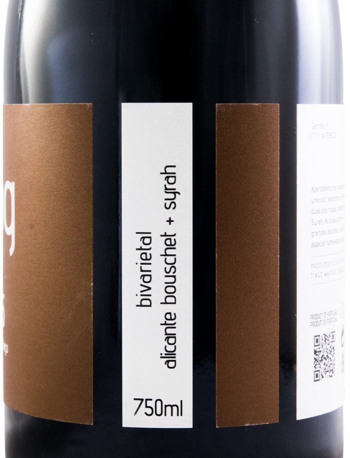 2015 Blog Alicante Bouschet + Syrah by Tiago Cabaço red