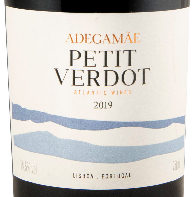 2019 AdegaMãe Petit Verdot red