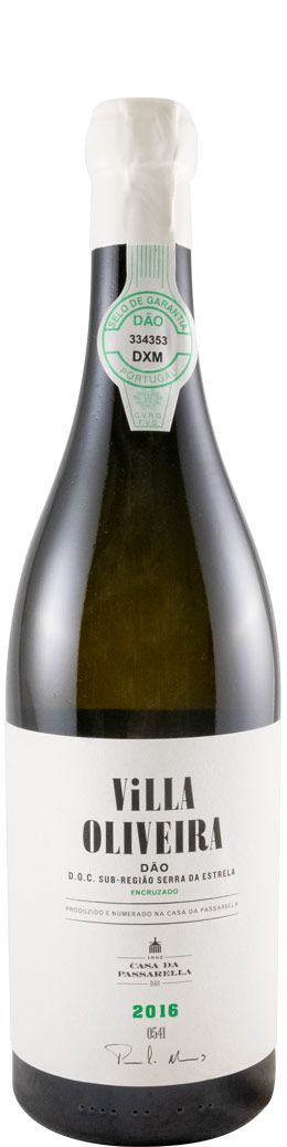 2016 Casa da Passarella Villa Oliveira Encruzado white