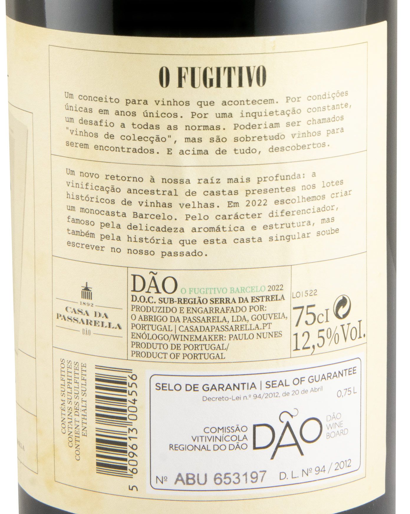 2022 Casa da Passarella O Fugitivo Barcelo white