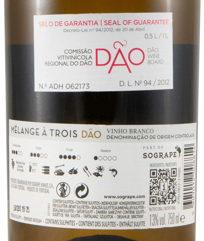 2025 Quinta dos Carvalhais Mélange à Trois white
