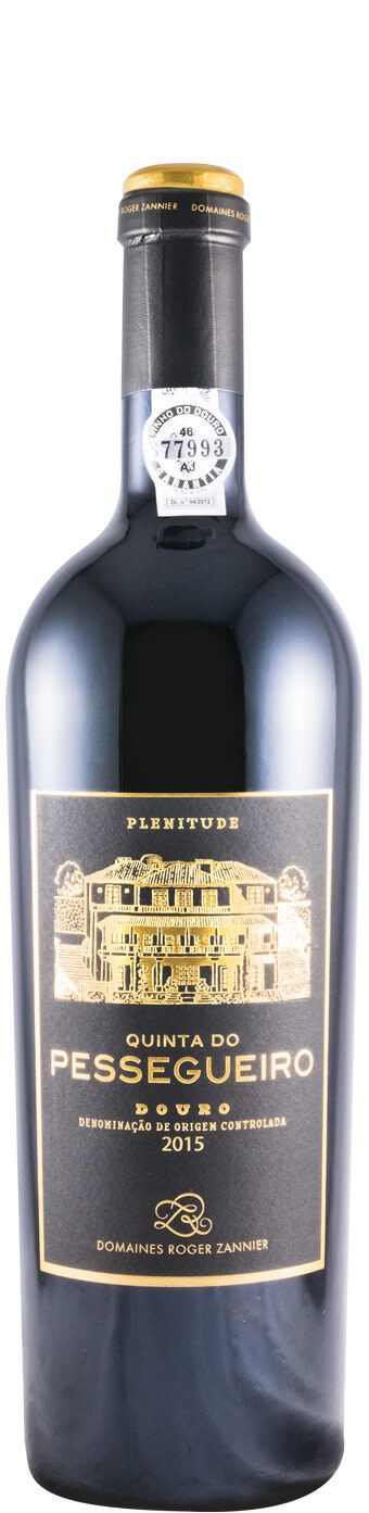2015 Quinta do Pessegueiro Plenitude red