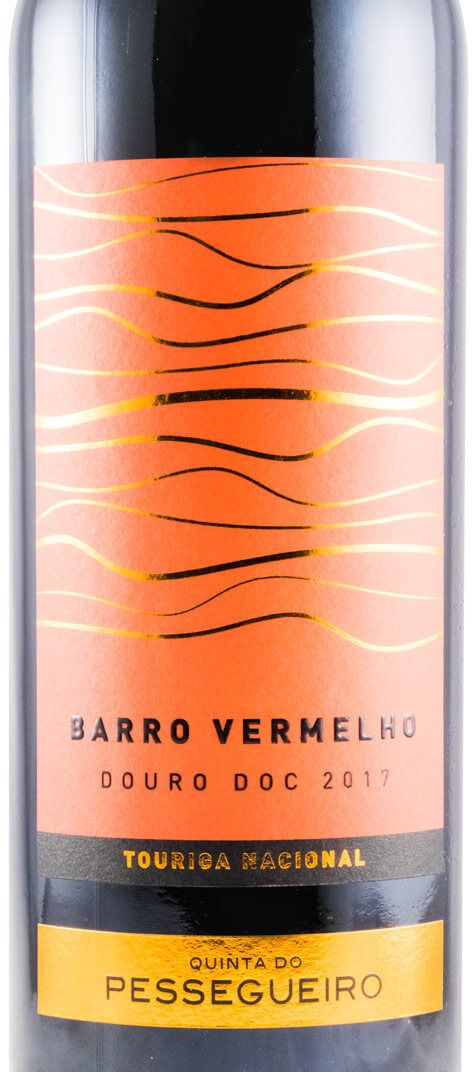 2017 Quinta do Pessegueiro Barro Vermelho red
