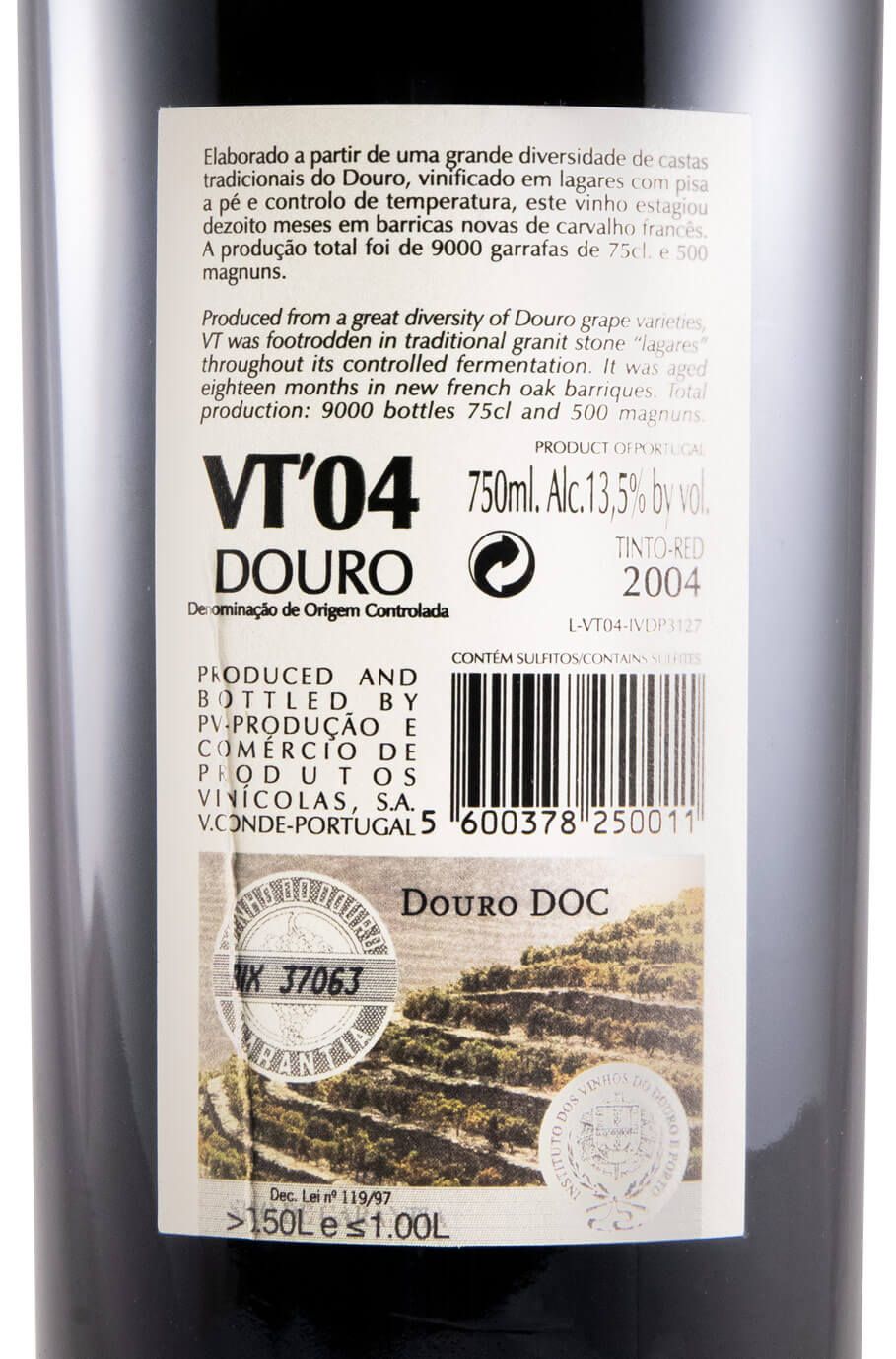 2004 Quinta do Sagrado VT red