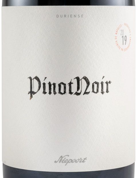 2019 Niepoort Projectos Pinot Noir red