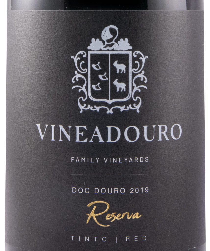 2019 Vineadouro Reserva red