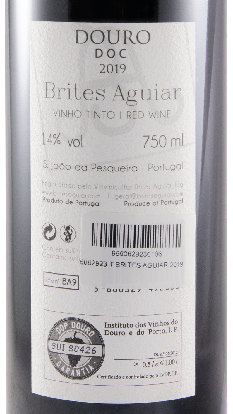 2019 Brites Aguiar red
