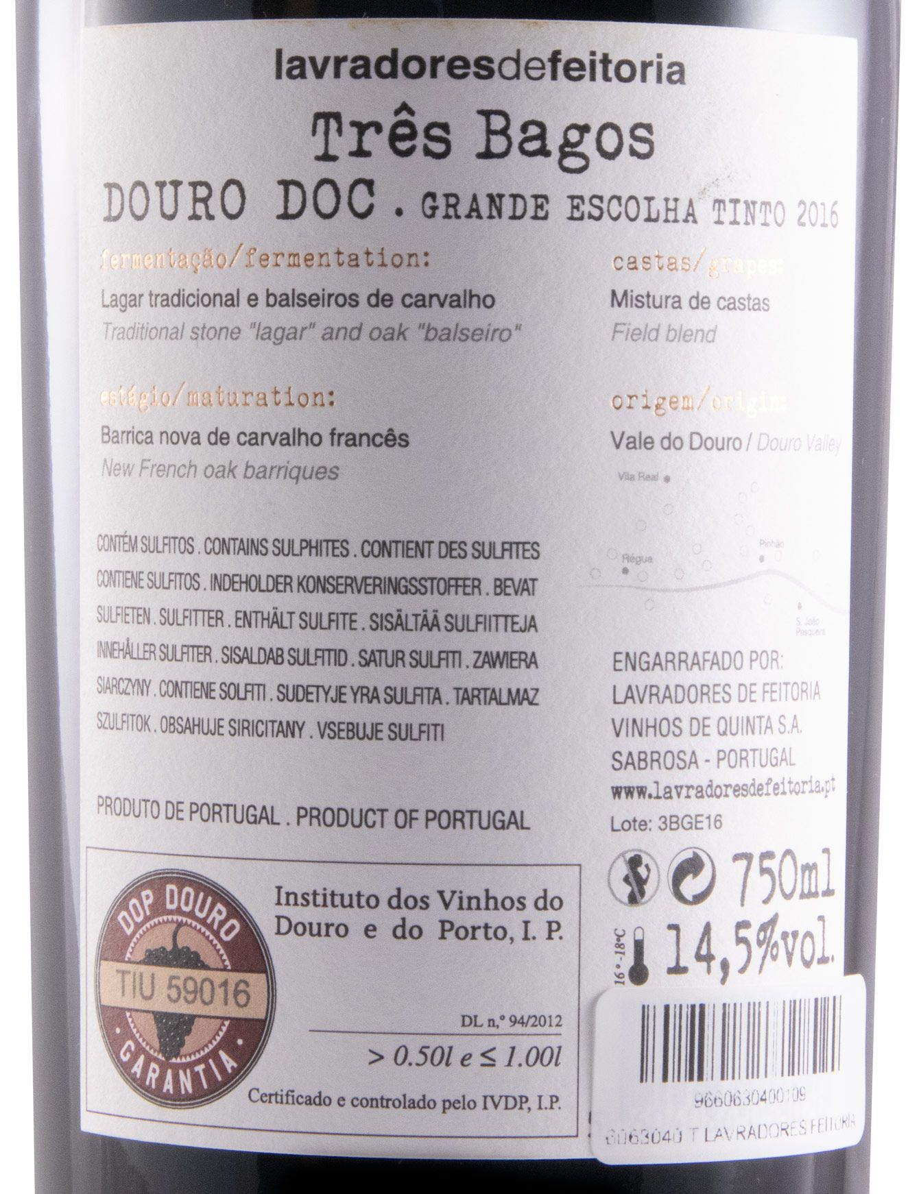2016 Lavradores Feitoria Três Bagos Grande Escolha red