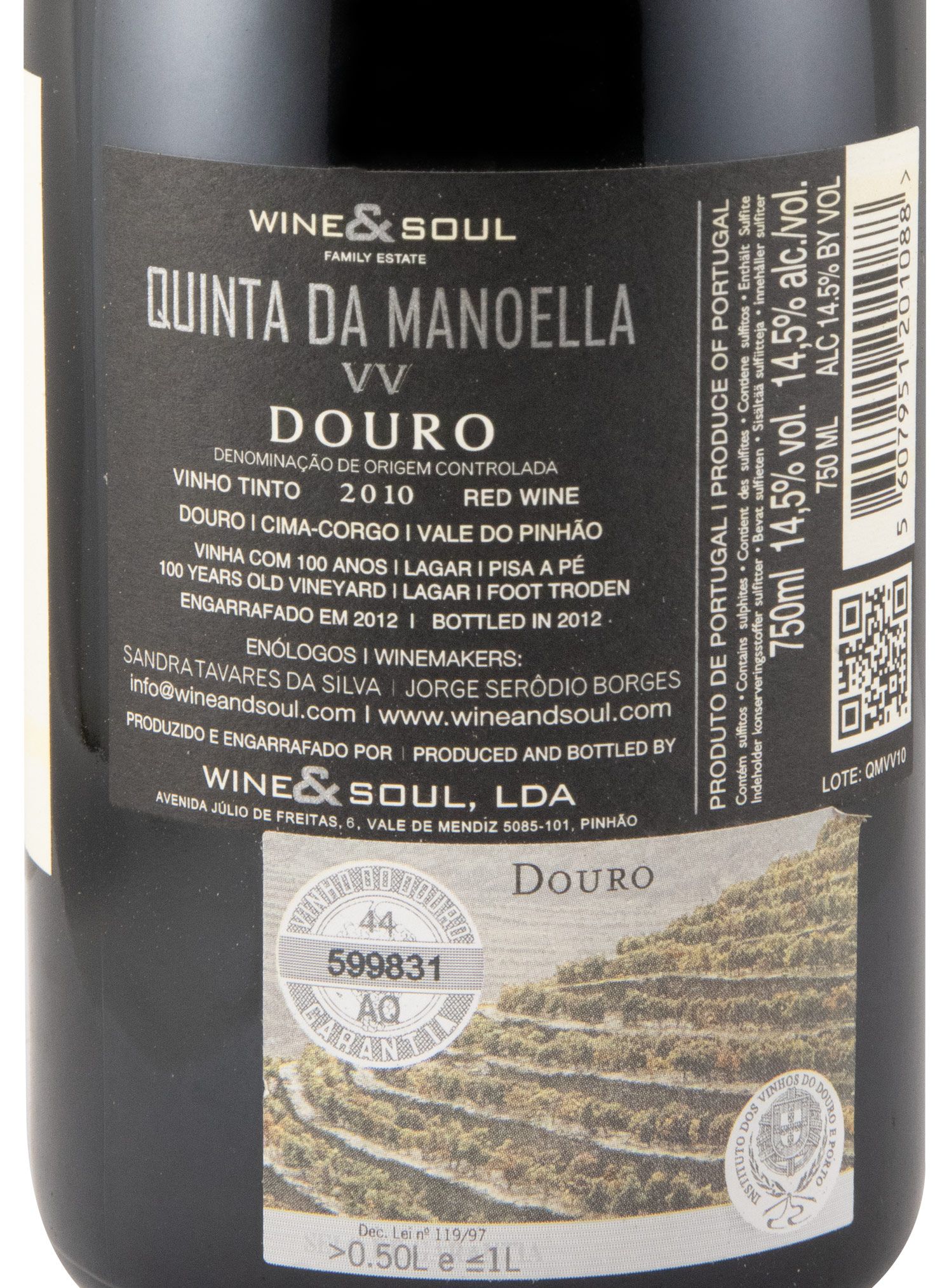 2010 Quinta da Manoella Vinhas Velhas red