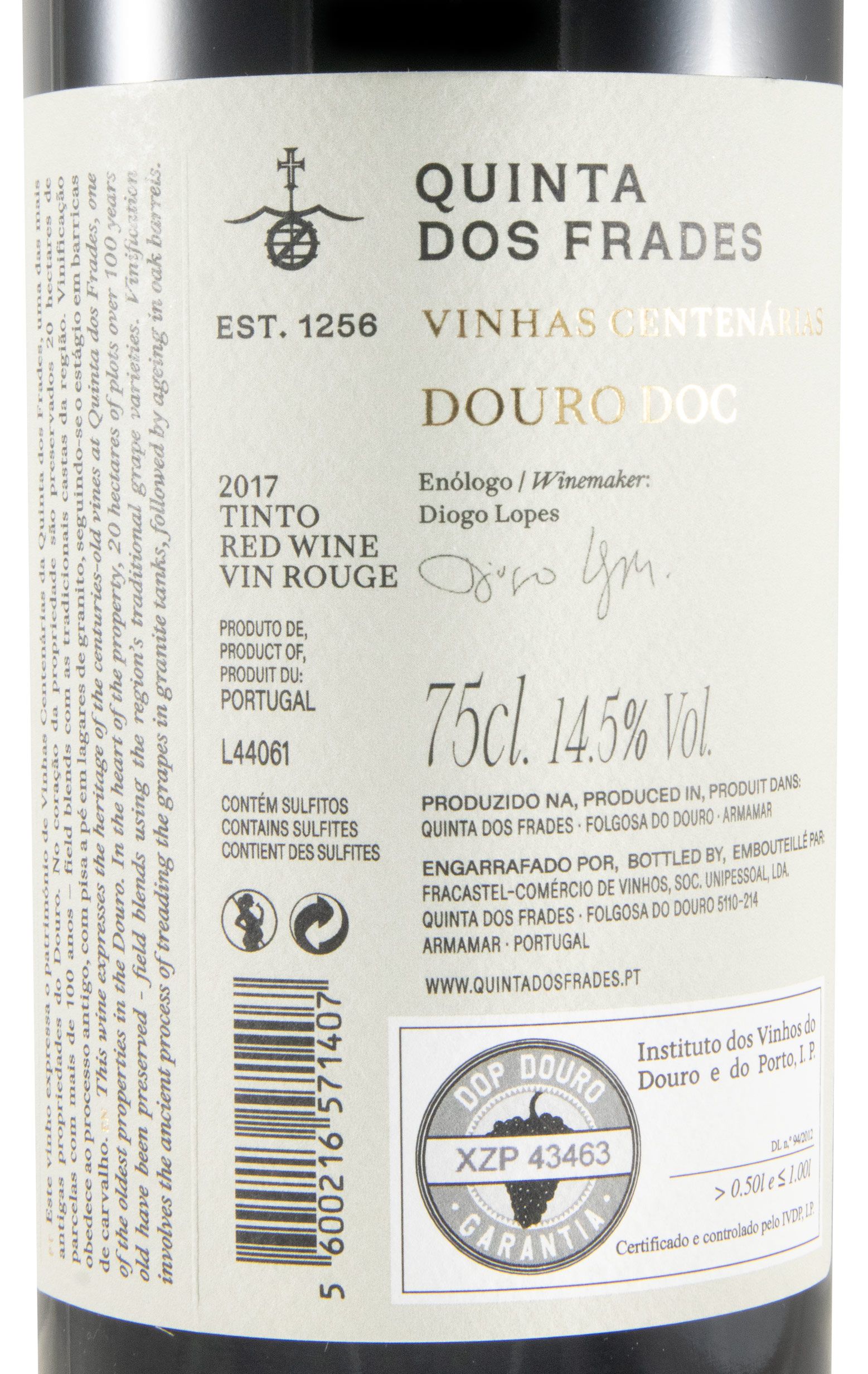 2017 Quinta dos Frades Vinhas Centenárias Grande Reserva red