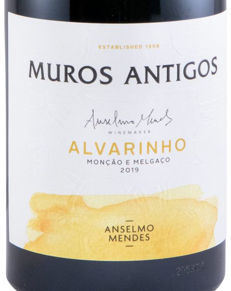 2019 Muros Antigos Alvarinho white