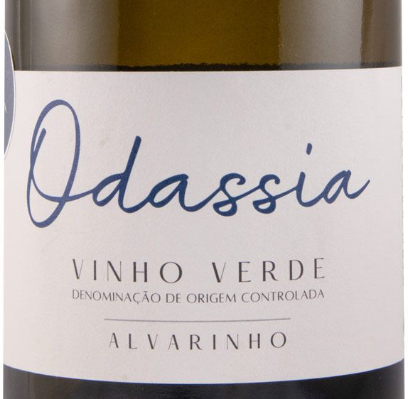 2021 Odassia Alvarinho white