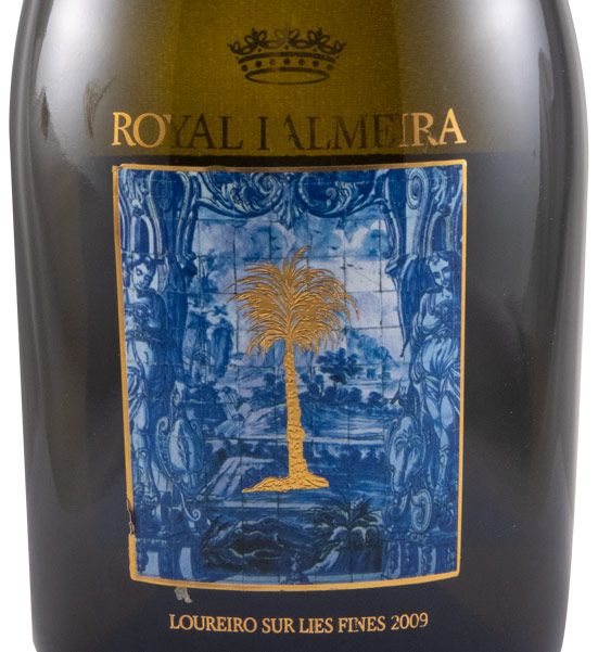 2009 Royal Palmeira Loureiro white