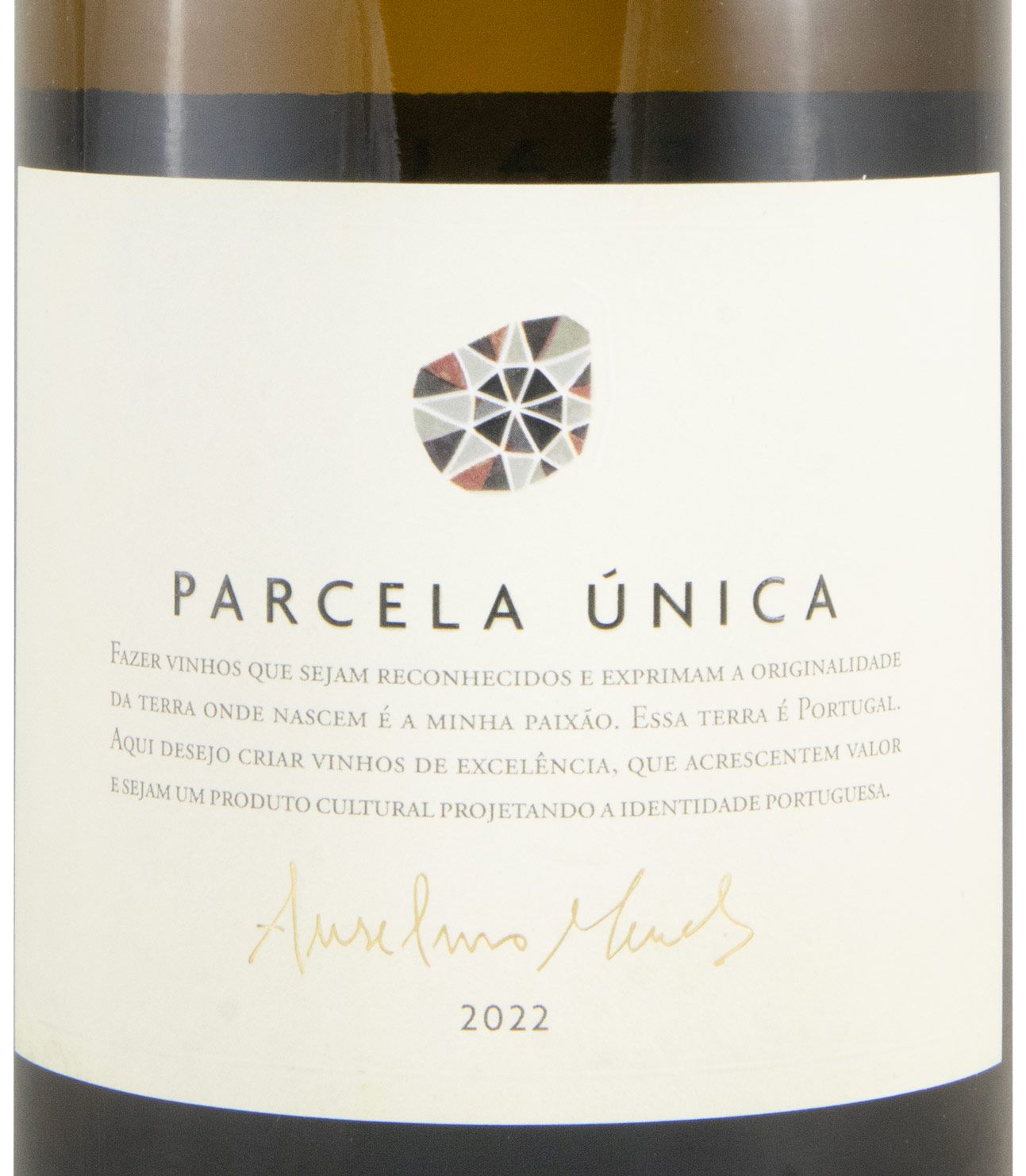 2022 Anselmo Mendes Parcela Única white