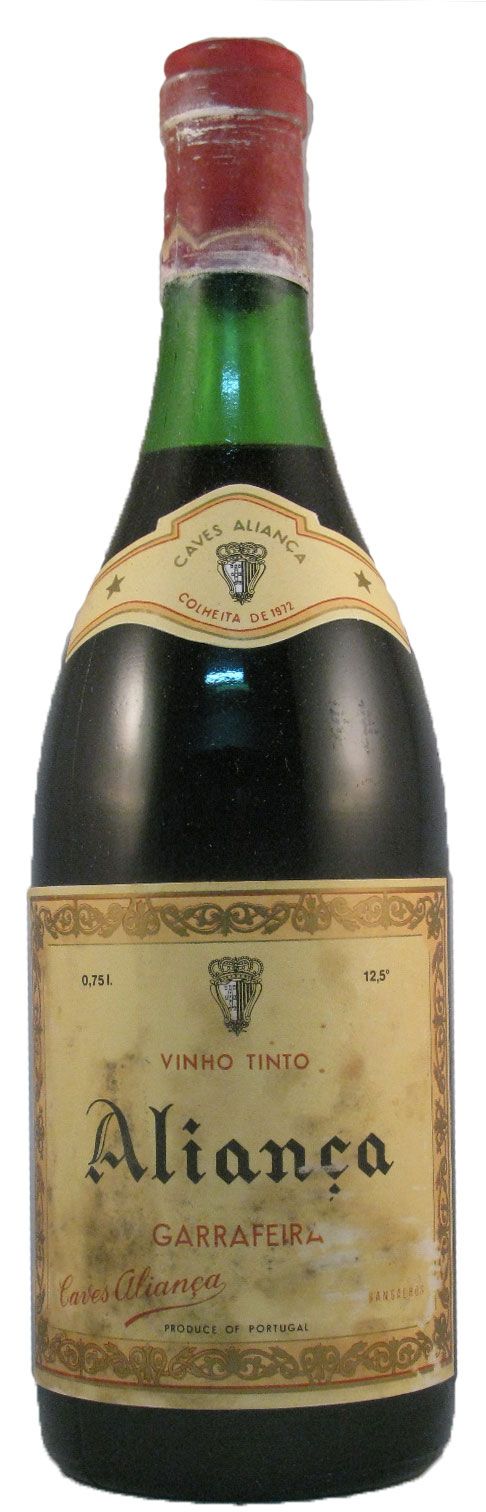 1972 Aliança Garrafeira red