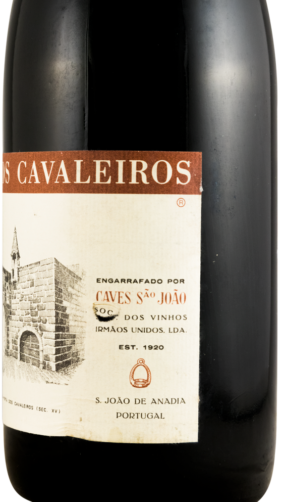 1975 Porta dos Cavaleiros red