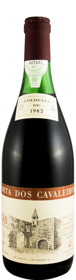1982 Porta dos Cavaleiros red