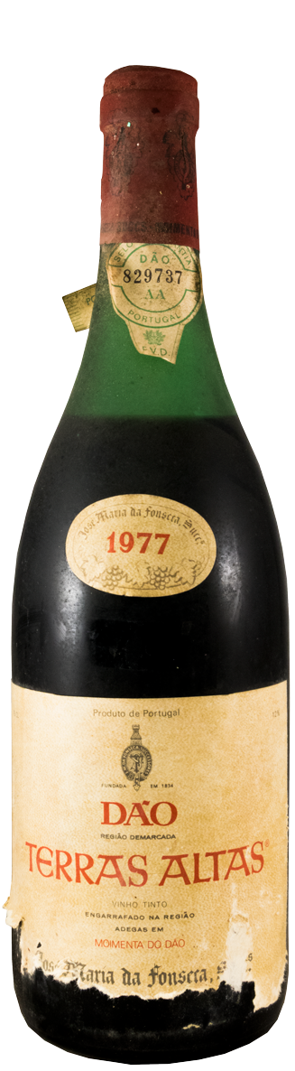 1977 José Maria da Fonseca Dão Terras Altas tinto