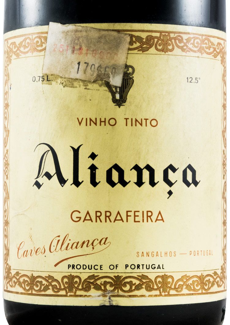 1965 Aliança Garrafeira red