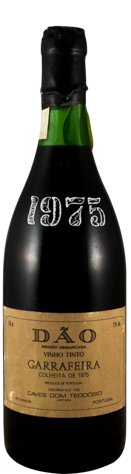 1975 Caves Dom Teodósio Garrafeira tinto