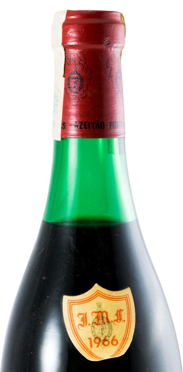 1966 José Maria da Fonseca Periquita tinto