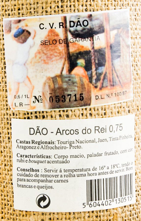 2001 Caves Arcos do Rei Reserva red