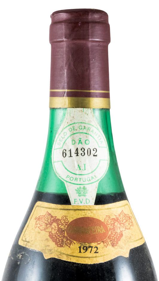 1972 Caves Velhas Garrafeira red
