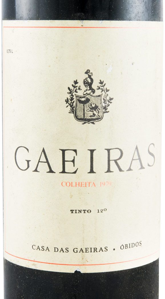 1979 Casa das Gaeiras red (damaged label)
