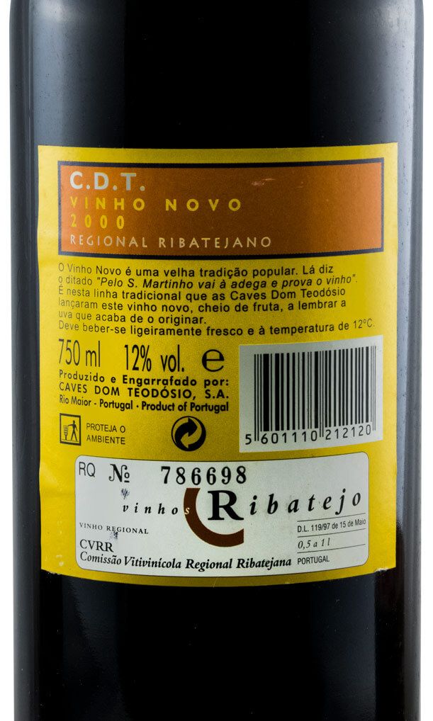 2000 Vinho Novo Vindima red