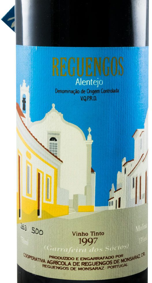 1997 Reguengos Garrafeira Sócios red