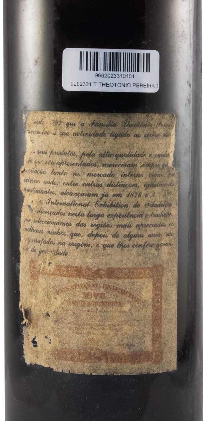 1984 Theotónio Pereira Selecção Bairrada red