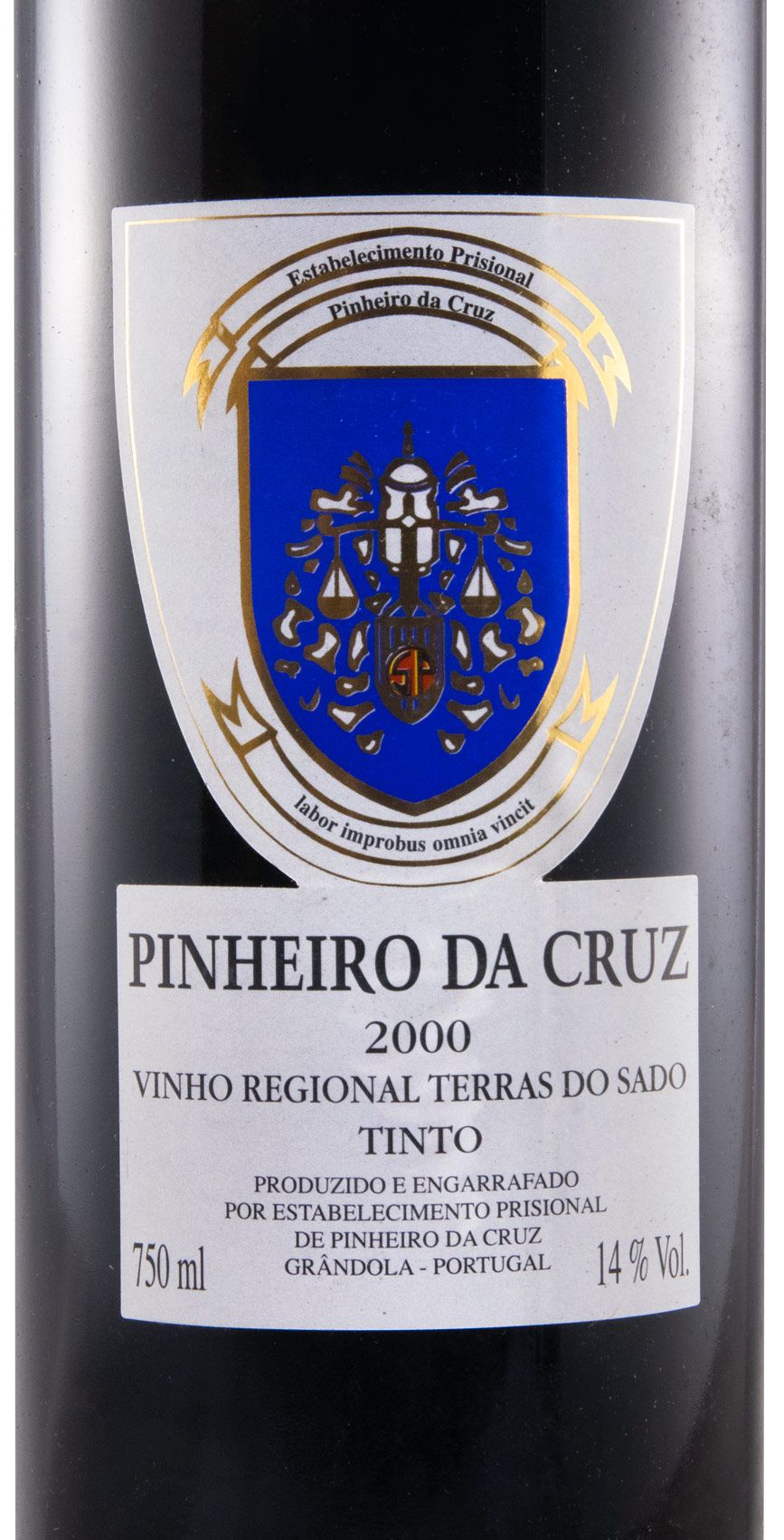 2000 Pinheiro da Cruz red