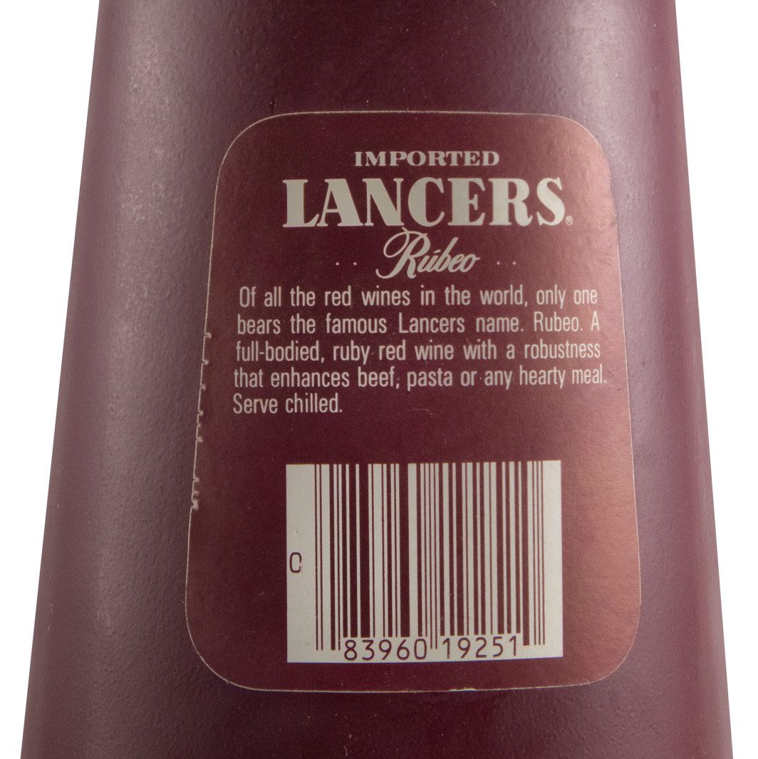 1979 José Maria da Fonseca Lancers Rúbeo red (clay bottle)