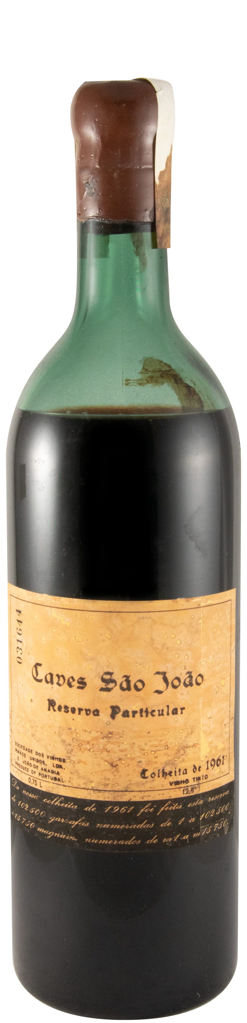 1961 Caves São João Reserva Particular tinto (nível baixo)