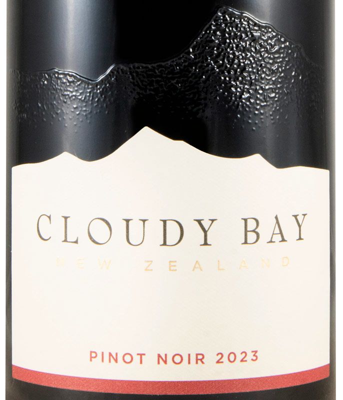 2023 Cloudy Bay Pinot Noir tinto