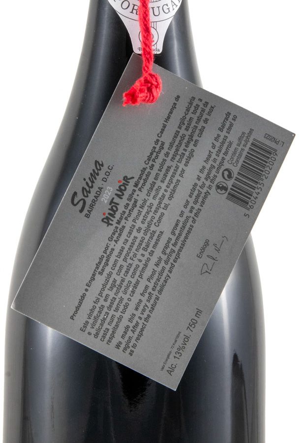 2023 Casa de Saima Pinot Noir red