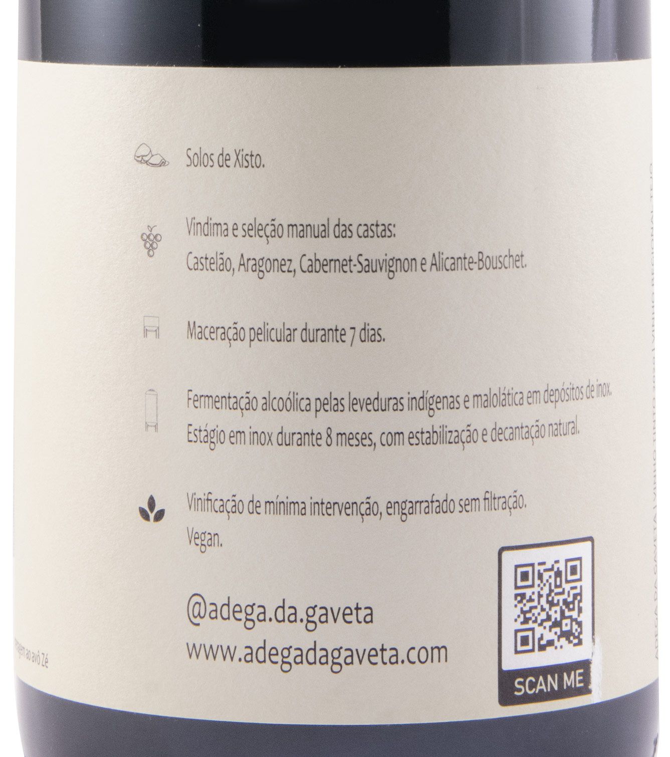 2020 Adega da Gaveta red (damaged label)