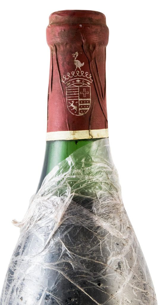 1966 Barca Velha tinto (rótulo danificado)
