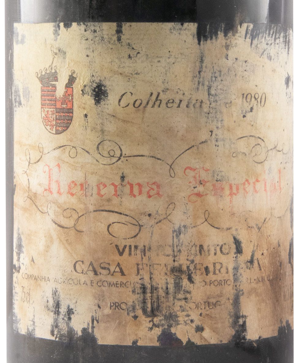 1980 Casa Ferreirinha Reserva Especial tinto (rótulo danificado)