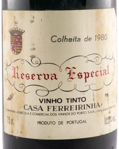 1980 Casa Ferreirinha Reserva Especial tinto (cápsula danificada)