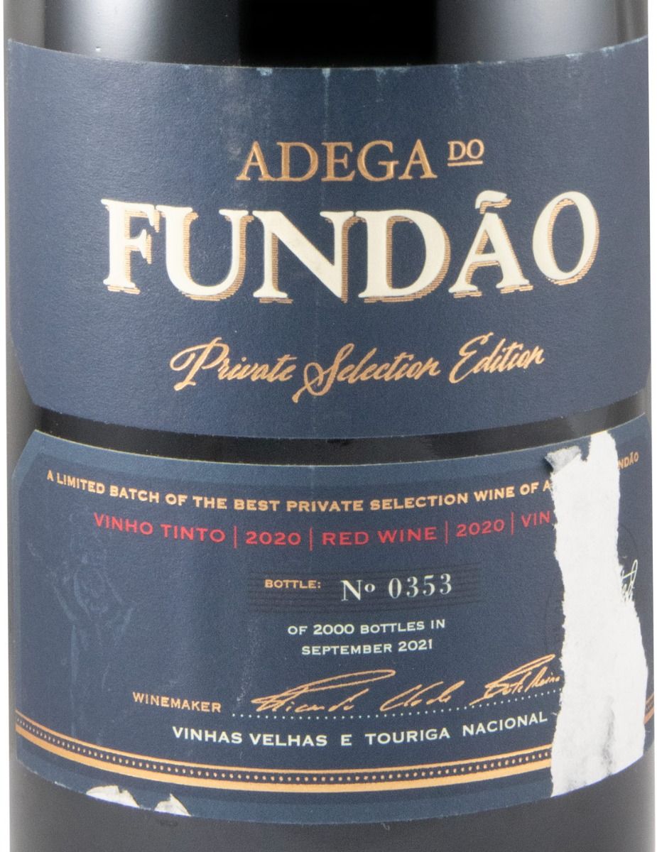 2020 Adega do Fundão Private Selection Vinhas Velhas red (damaged label)