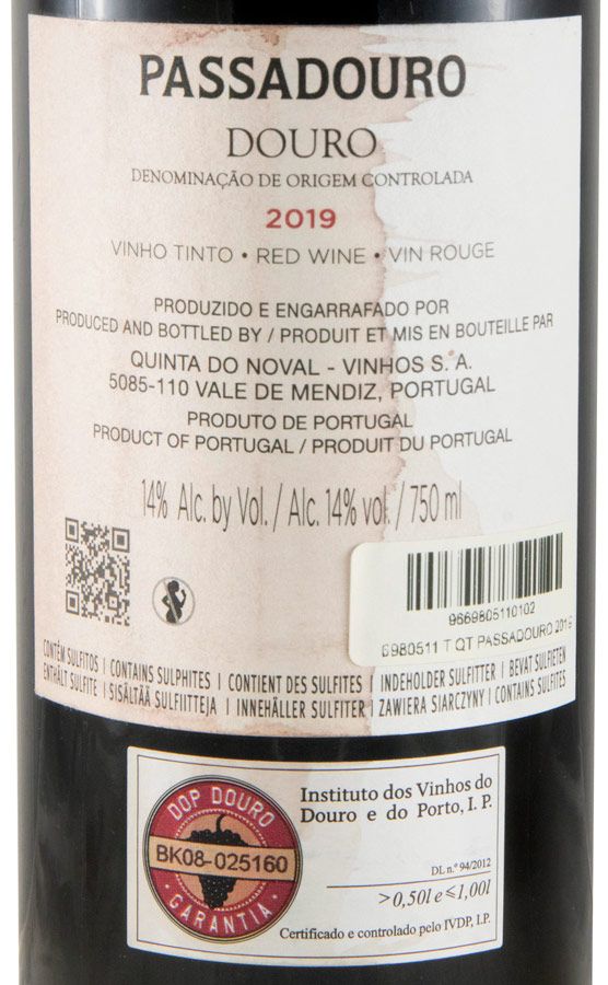 2019 Quinta do Passadouro red (damaged label)