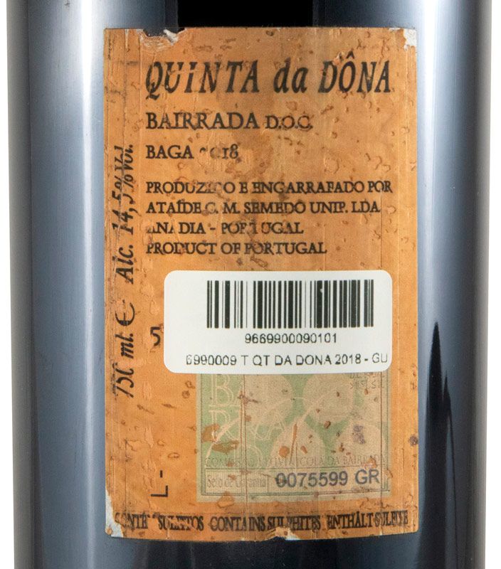 2018 Quinta da Dôna red (damaged label)