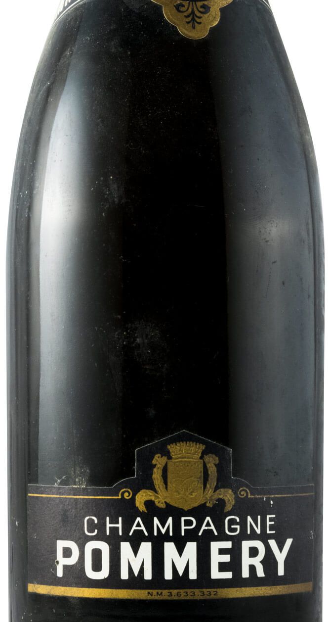 Champagne Pommery (black label)