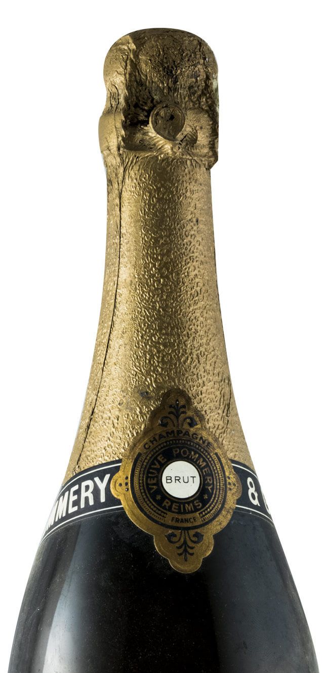 Champagne Pommery (black label)