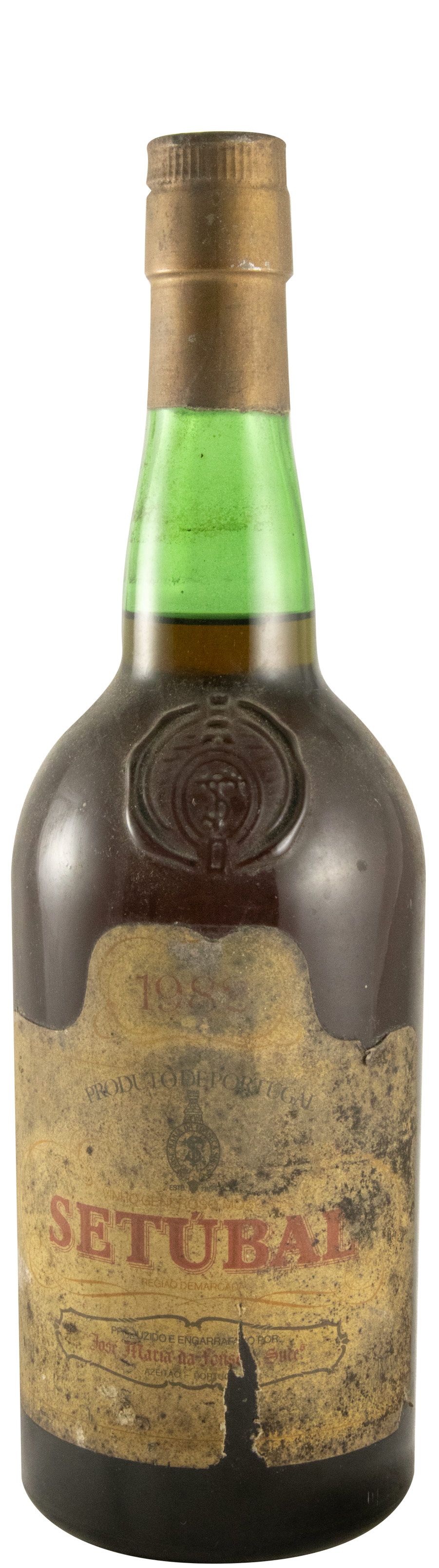 1982 Moscatel de Setúbal José Maria da Fonseca (damaged label)