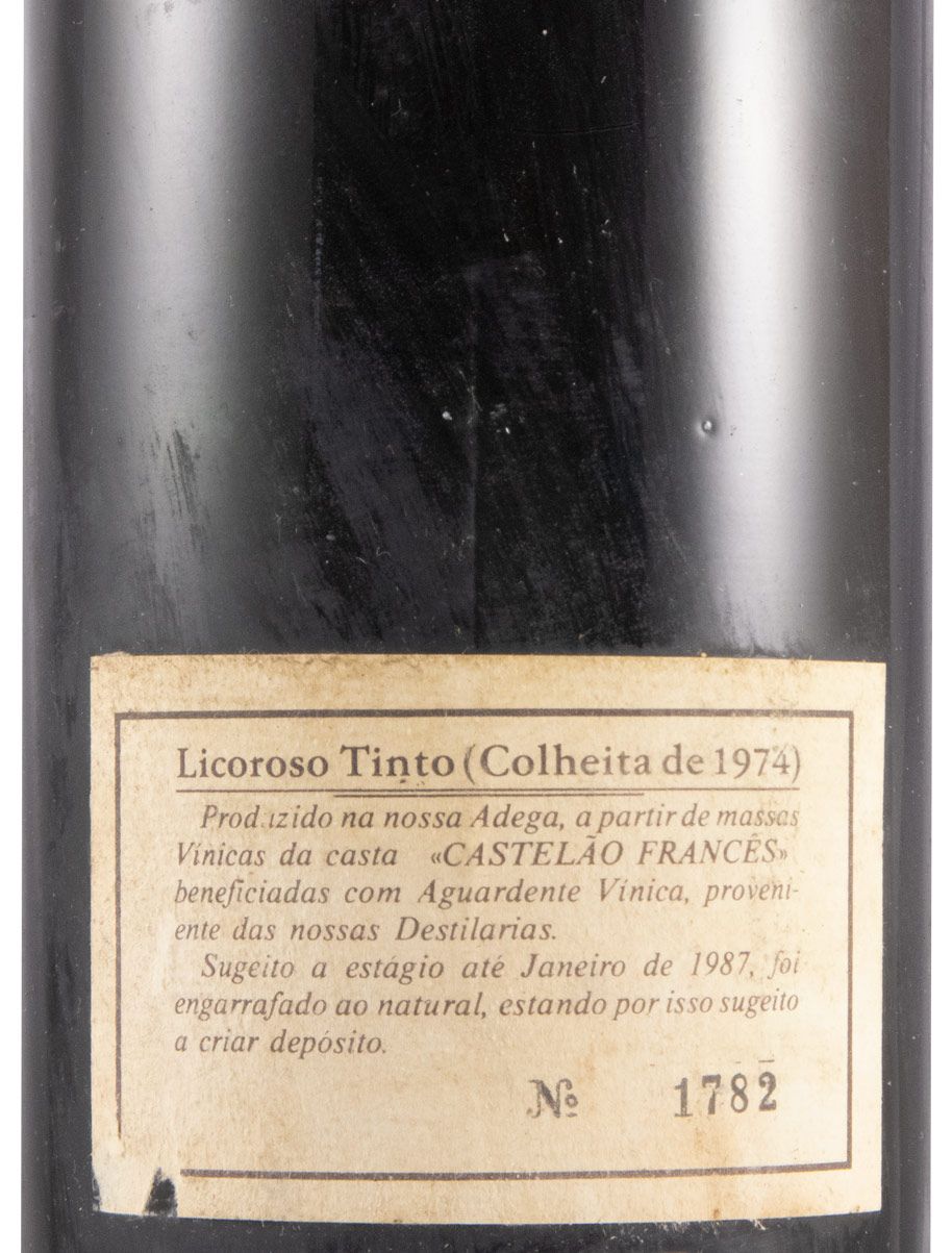 1974 Licoroso Adega Cooperativa de Almeirim tinto (rótulo branco)