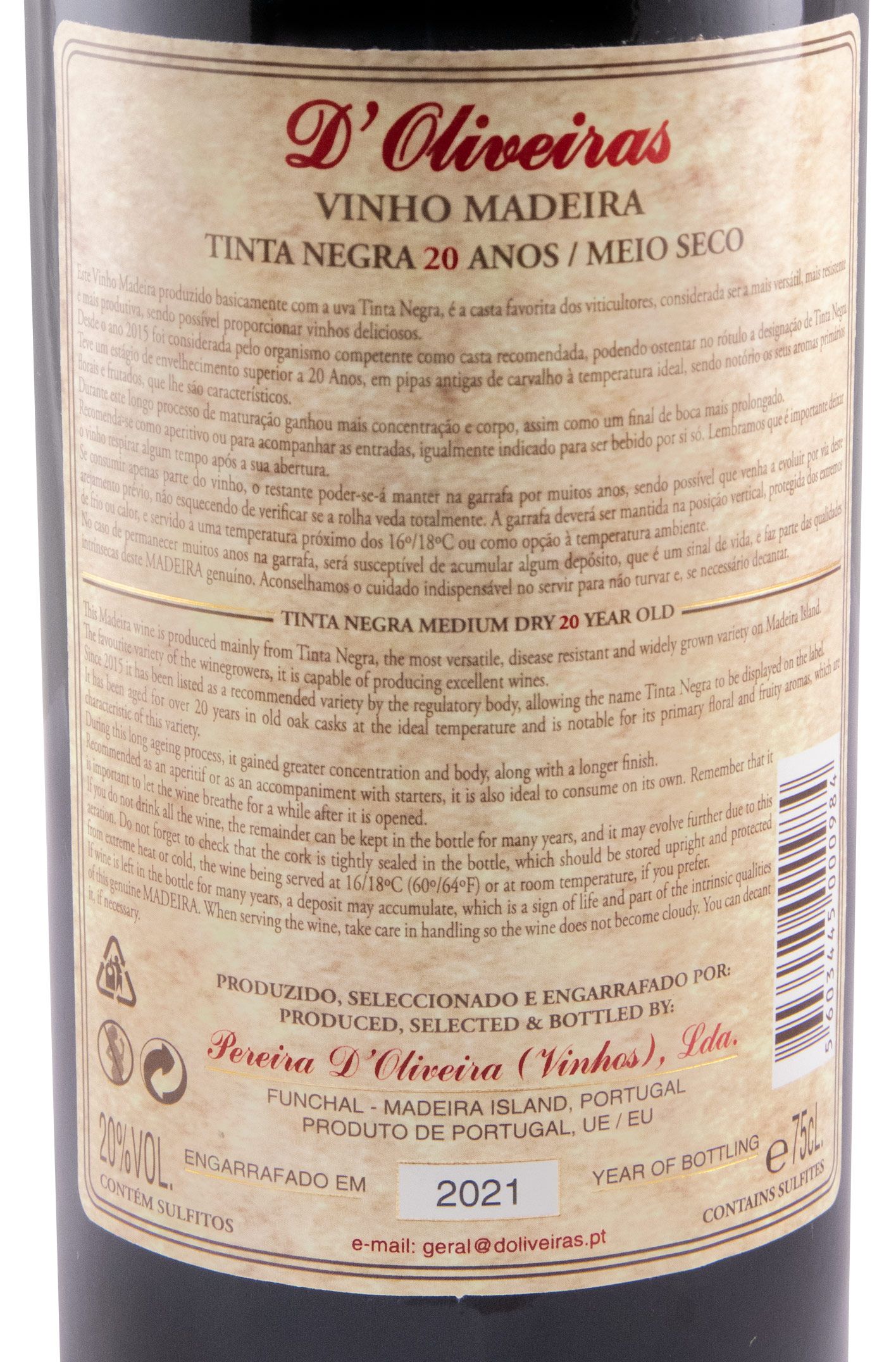 Madeira D'Oliveiras Tinta Negra Medium Dry 20 years