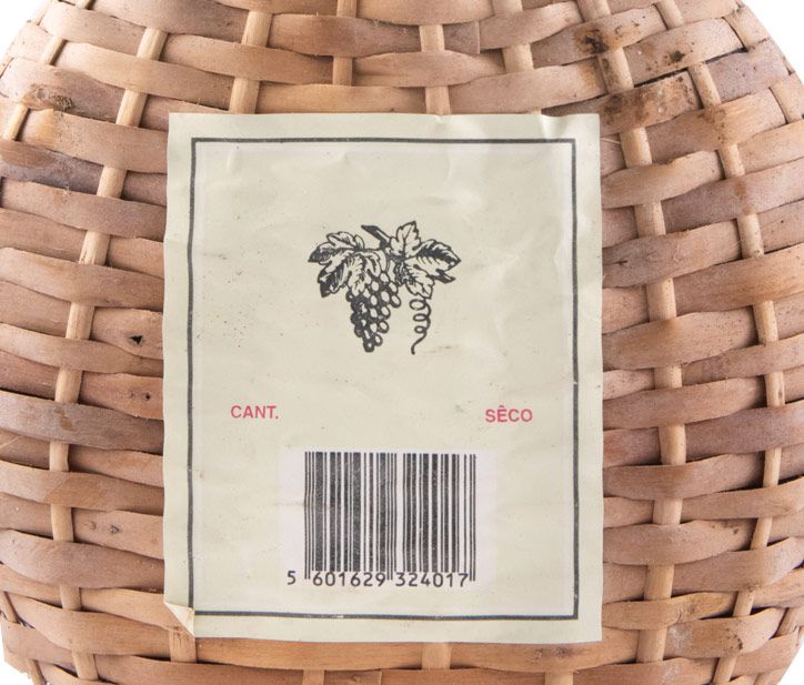 Madeira Adega Exportadora dos Vinhos da Madeira Dry (wicker flask)